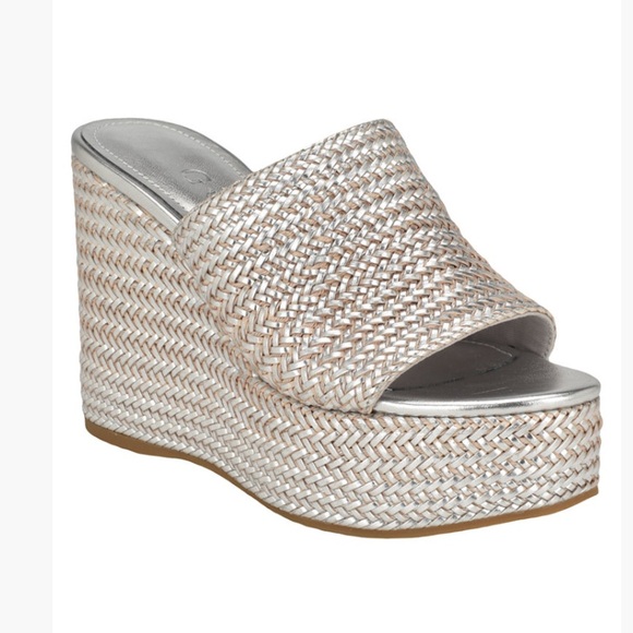GUESS Yenisa Silver Platform Sandals Wedge Heels - Picture 1 of 6